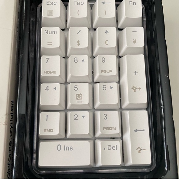 Magicforce Crystal 21-Key Mechanical Numeric Keypad - Picture 2 of 6